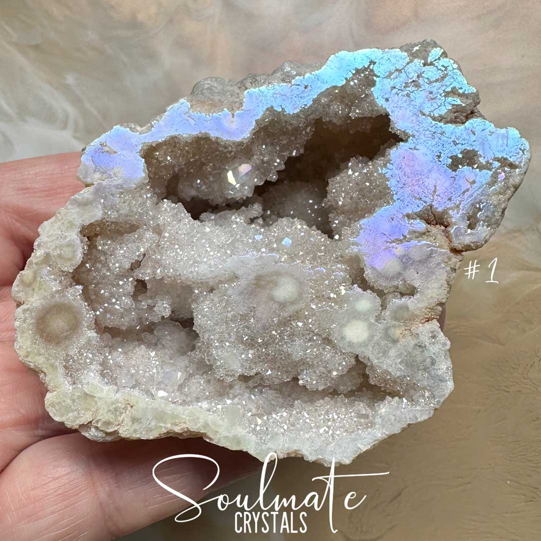 Soulmate Crystals Angel Aura Quartz Raw Natural Crystal Geode Half, Iridescent Cut Crystal Geode for Calming Worry, Soothing Tension, Communication, Spiritual Guidance.