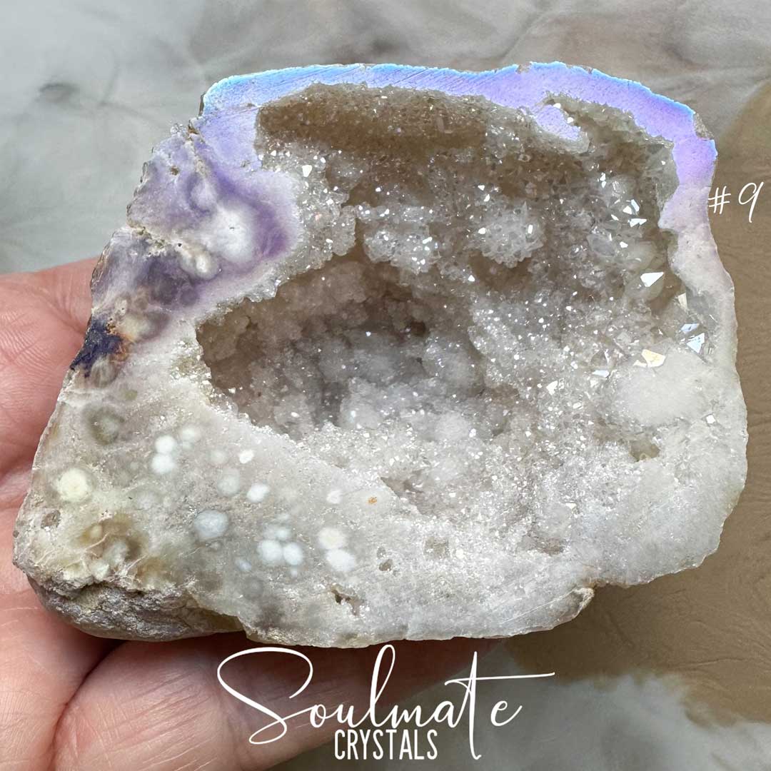 Soulmate Crystals Angel Aura Quartz Raw Natural Crystal Geode Half, Iridescent Cut Crystal Geode for Calming Worry, Soothing Tension, Communication, Spiritual Guidance.