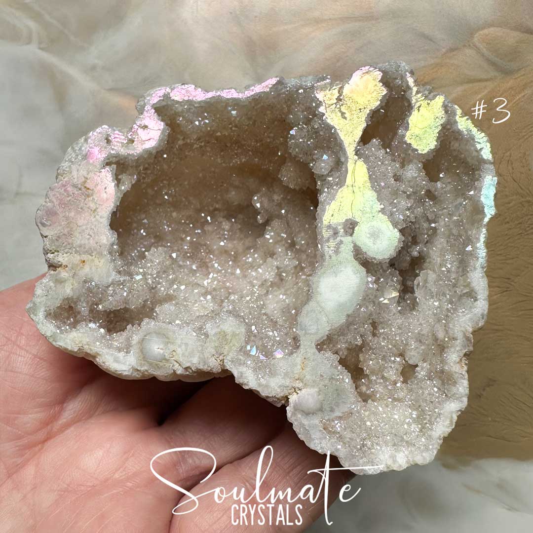 Soulmate Crystals Angel Aura Quartz Raw Natural Crystal Geode Half, Iridescent Cut Crystal Geode for Calming Worry, Soothing Tension, Communication, Spiritual Guidance.