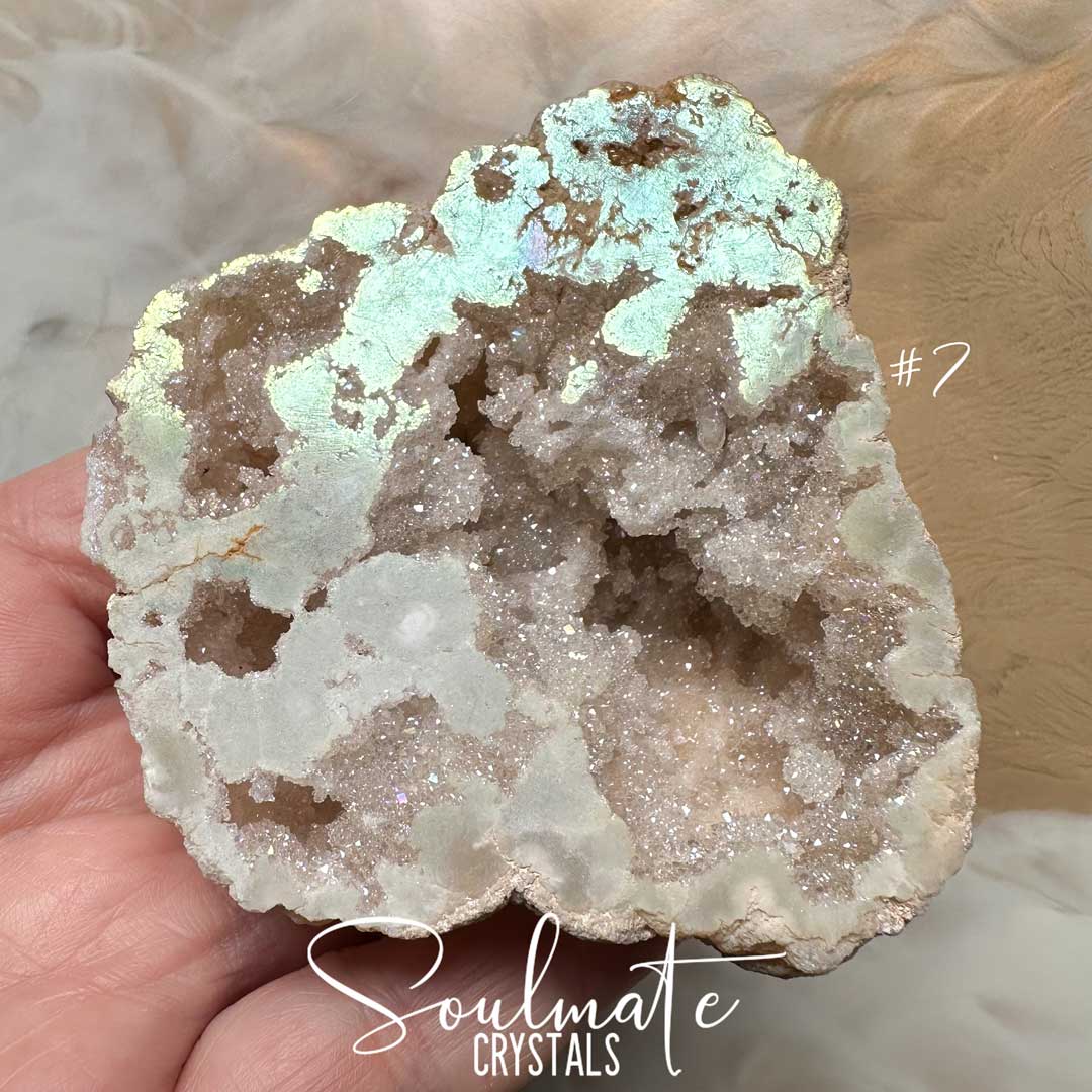 Soulmate Crystals Angel Aura Quartz Raw Natural Crystal Geode Half, Iridescent Cut Crystal Geode for Calming Worry, Soothing Tension, Communication, Spiritual Guidance.