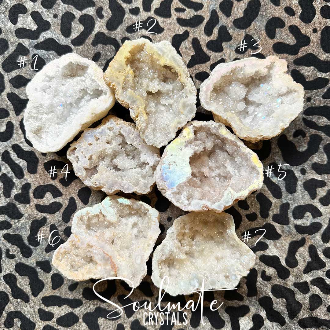 Soulmate Crystals Angel Aura Quartz Raw Natural Crystal Geode Half, Iridescent Cut Crystal Geode for Calming Worry, Soothing Tension, Communication, Spiritual Guidance.