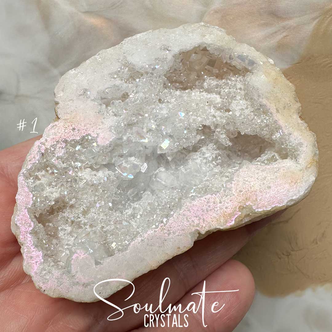 Soulmate Crystals Angel Aura Quartz Raw Natural Crystal Geode Half, Iridescent Cut Crystal Geode for Calming Worry, Soothing Tension, Communication, Spiritual Guidance.