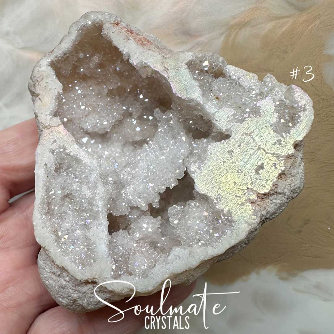 Soulmate Crystals Angel Aura Quartz Raw Natural Crystal Geode Half, Iridescent Cut Crystal Geode for Calming Worry, Soothing Tension, Communication, Spiritual Guidance.