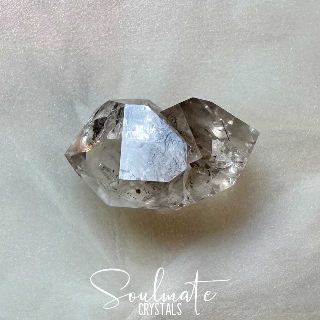 Soulmate Crystals Herkimer Diamond Quartz Raw Natural Intertwined Soulmate Twin Crystal Unpolished Clear Double Crystal Point for Energy Transmission, Meditation, Breathwork, Visioning, Dreamwork, Harmony, Relationships, Spiritual Connection, Higher Self, Universal Wisdom, Cosmic Understanding.