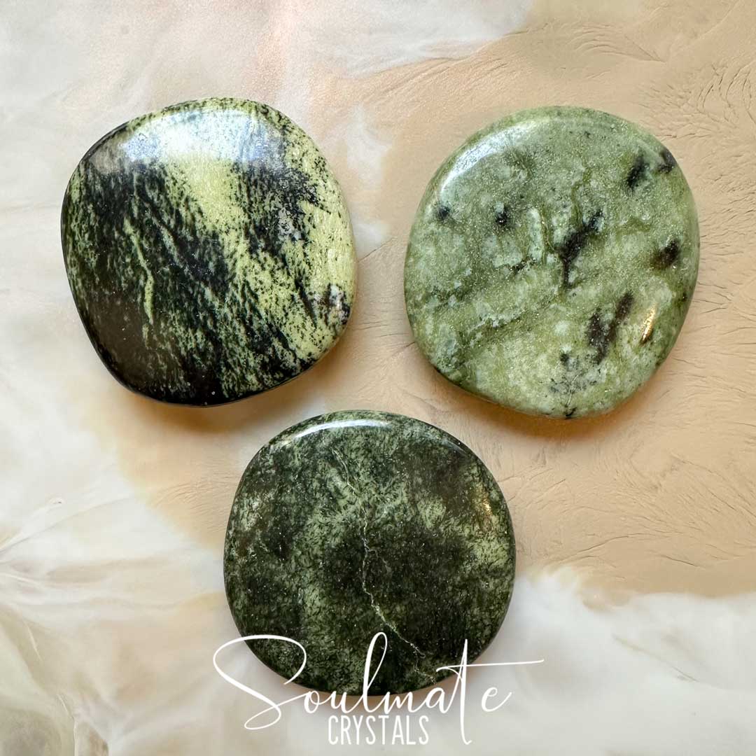 Soulmate Crystals Chytha Polished Crystal Palm Stone, Polished Combination Serpentine Jade, Light and Dark Green Crystal for Confidence, Strength, Renewal, Prosperity and Heart-Mind Connection