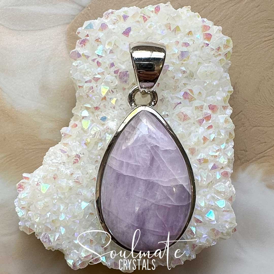 Soulmate Crystals Kunzite Polished Crystal Pendant Teardrop Sterling Silver, Pink Lilac Crystal for Heart-Mind Connection, Relationships, Romance, Love, Spiritual Awareness, Pendant, Jewellery, Jewelry, Wearable Crystal Jewellery.