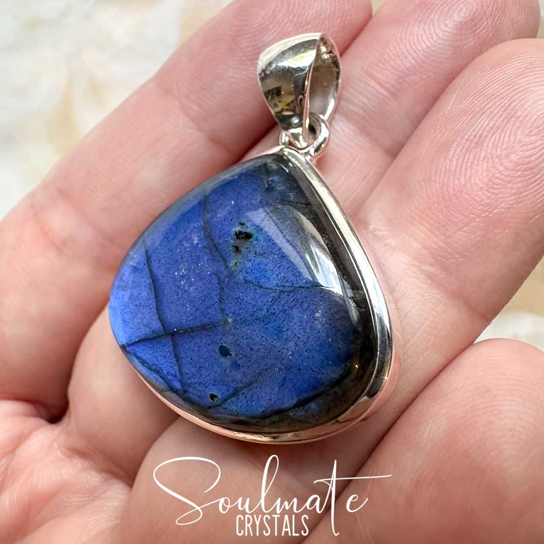 Soulmate Crystals Labradorite Polished Crystal Pendant Rounded Triangle Sterling Silver, Blue, Indigo, Flashy Crystal for Destiny, Higher Consciousness, Wisdom, Dreaming, Pendant, Jewellery, Jewelry, Wearable Crystal Jewellery.