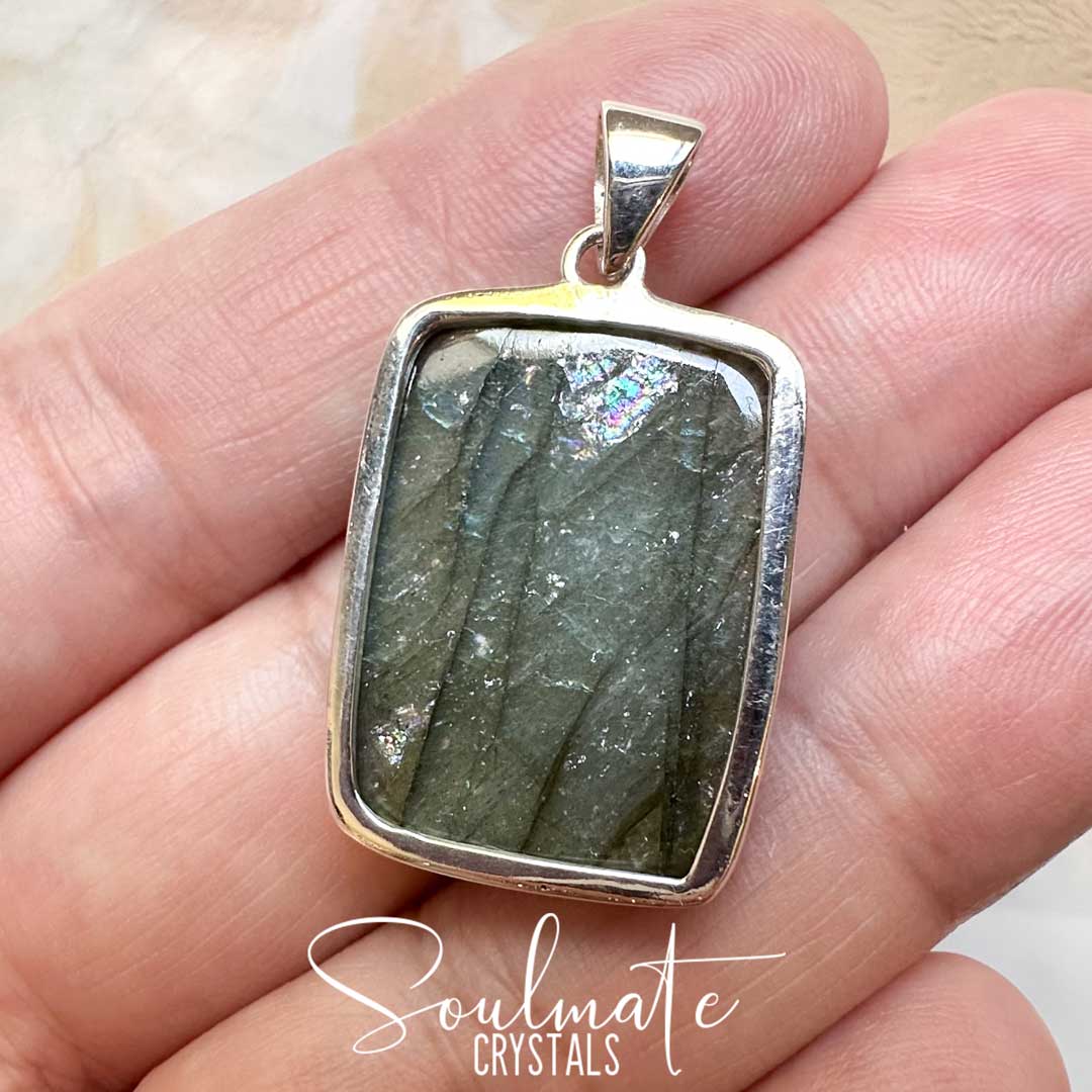 Soulmate Crystals Labradorite Polished Crystal Pendant Oblong Sterling Silver, Green Gold, Flashy Crystal for Destiny, Higher Consciousness, Wisdom, Dreaming, Pendant, Jewellery, Jewelry, Wearable Crystal Jewellery.