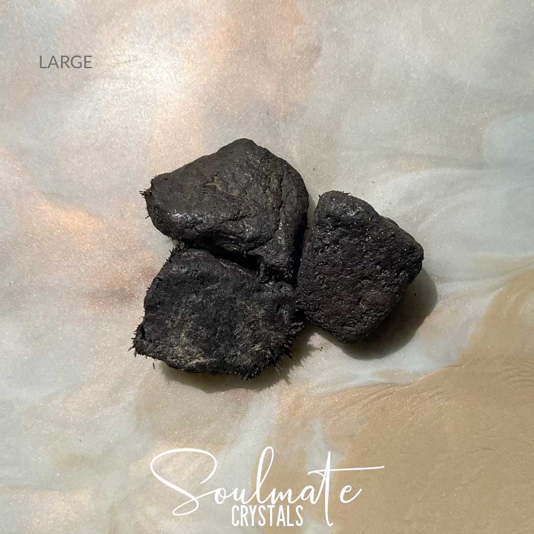 Soulmate Crystals Lodestone Raw Natural Stone, Magnetized Metallic Brown Black Iron Oxide Magnetite Mineral for Manifestation, Transformation, Strength, Grounding, Stability, Attraction, Abundance, Change, Visualisation, Earth Star Chakra Anchoring.