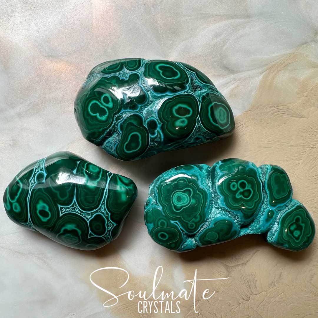 Soulmate Crystals Malacolla Polished Crystal Energy Stone, Crystal Freeform, Combination Blue Green Crystal of Malachite and Chrysocolla for Protection, Detoxification and Transformation.