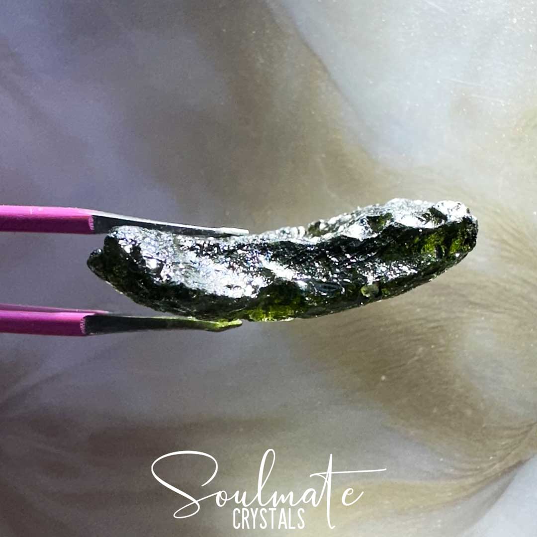 Soulmate Crystals Moldavite Raw Natural Stone Rare Mineral Specimen, Green Tektite Crystal for Transformation, Awakening, Higher Consciousness, Spiritual Purpose, Interconnectedness, Vitality, Rejuvenation, Personal Evolution.
