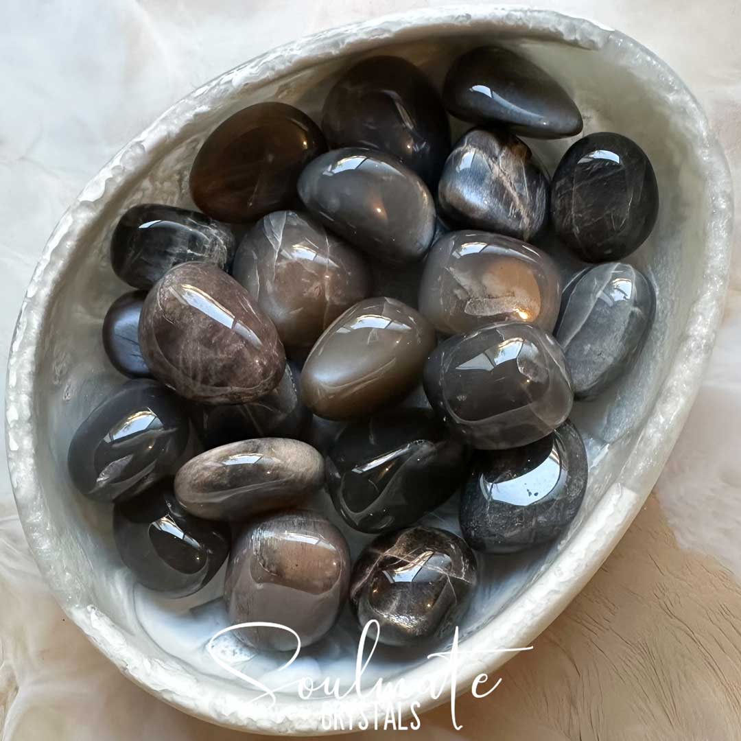 Soulmate Crystals Moonstone Silver Tumbled Stone, Black Grey Crystal for Soulmate Crystals Black Moonstone Tumbled Stone, Black Crystal for Intention Setting, Manifestation, Creativity and New Moon Rituals, Pearlescent Sheen, Rare Polished Mineral.