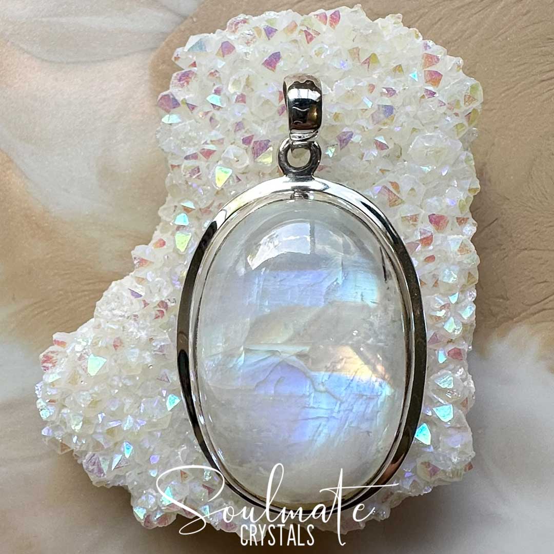 Soulmate Crystals Rainbow Moonstone Polished Crystal Pendant Oval Sterling Silver Grade AA, White Crystal with Orange Blue Flash for Divine Feminine, Clarity and Intuition, Pendant, Jewellery, Jewelry, Wearable Crystal Jewellery.