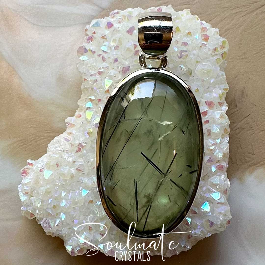 Soulmate Crystals Prehnite Epidote Polished Crystal Pendant Oval Sterling Silver Grade A, Green Crystal for Emotional Wellbeing, Stability, Deeper Awareness, Soothing, Calming, Pendant, Jewellery, Jewelry, Wearable Crystal Jewellery.