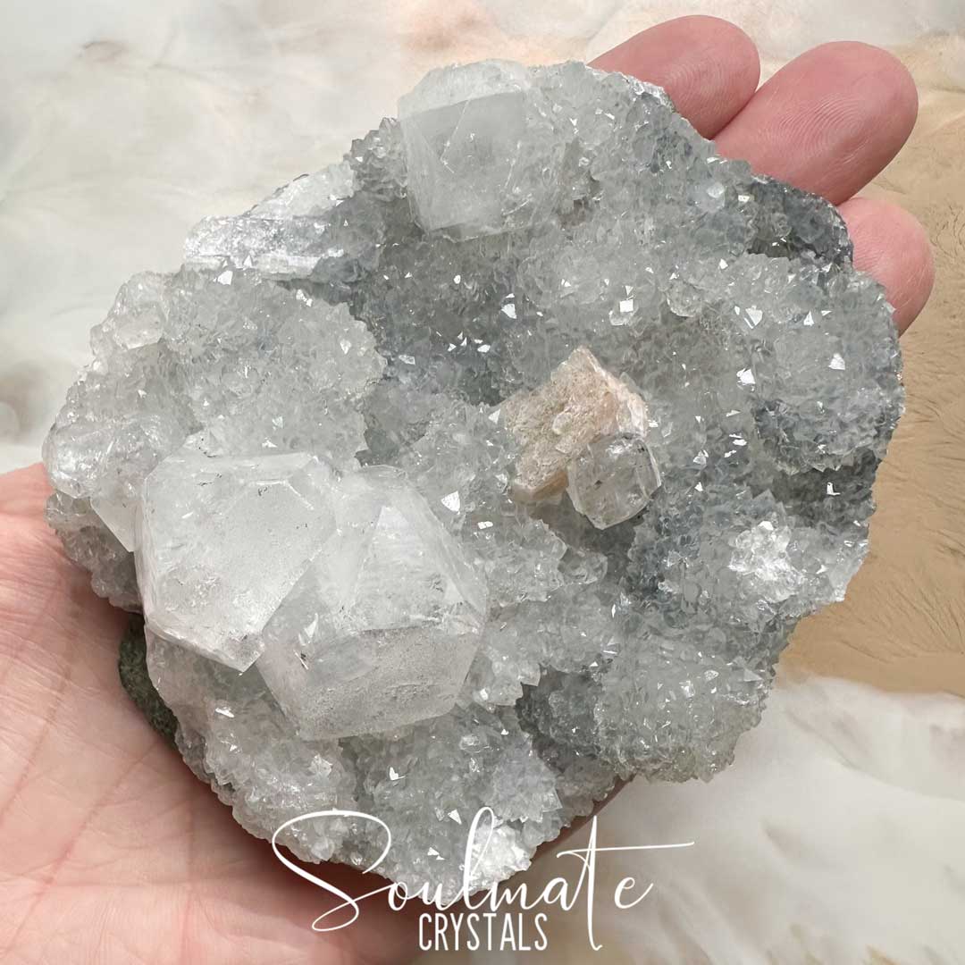 Soulmate Crystals Zeolite Apophyllite Chalcedony Black Raw Mineral Specimen First Quality, Clear Crystals on Druzy Clear Quartz Rock for Cleansing, Serenity, Light, Harmonising, Energetic Transformation, Nurturing, Intuition, Negative Thought Pattern Removal, Wisdom, Alignment.