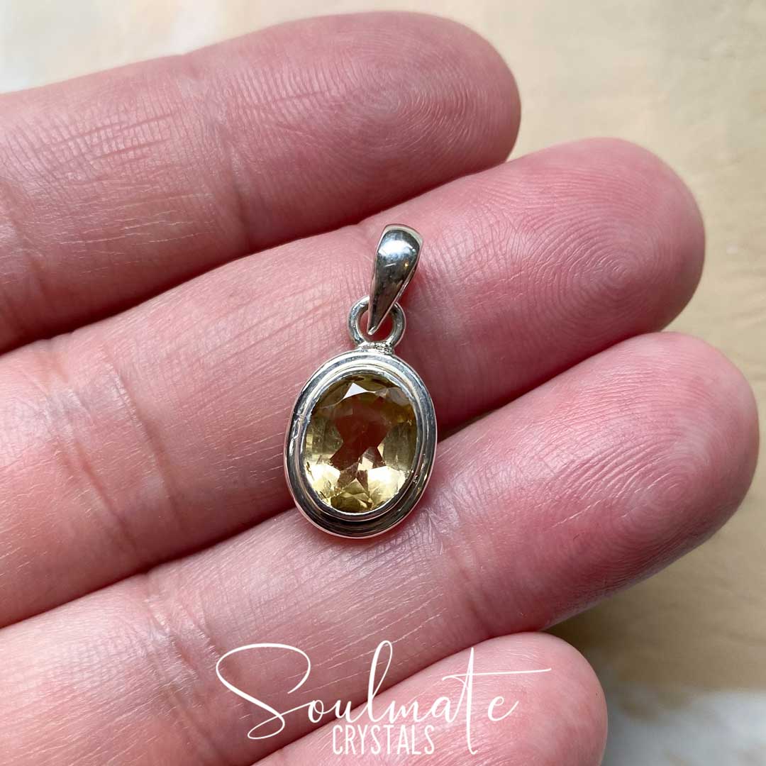 Soulmate Crystals Citrine Polished Crystal Pendant Faceted Oval Sterling Silver, Gemmy Golden Yellow Crystal for Prosperity, Happiness, Manifestation, Positivity and Personal Power, Pendant, Jewellery, Jewelry, Wearable Crystal Jewellery.
