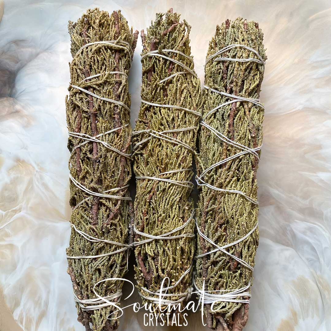 Soulmate Crystals Juniper Herbal Cleansing Stick Bundle, Dried Green Leaf Bundle of Juniper Sticks for Smoke Cleansing, Protection and Purification.