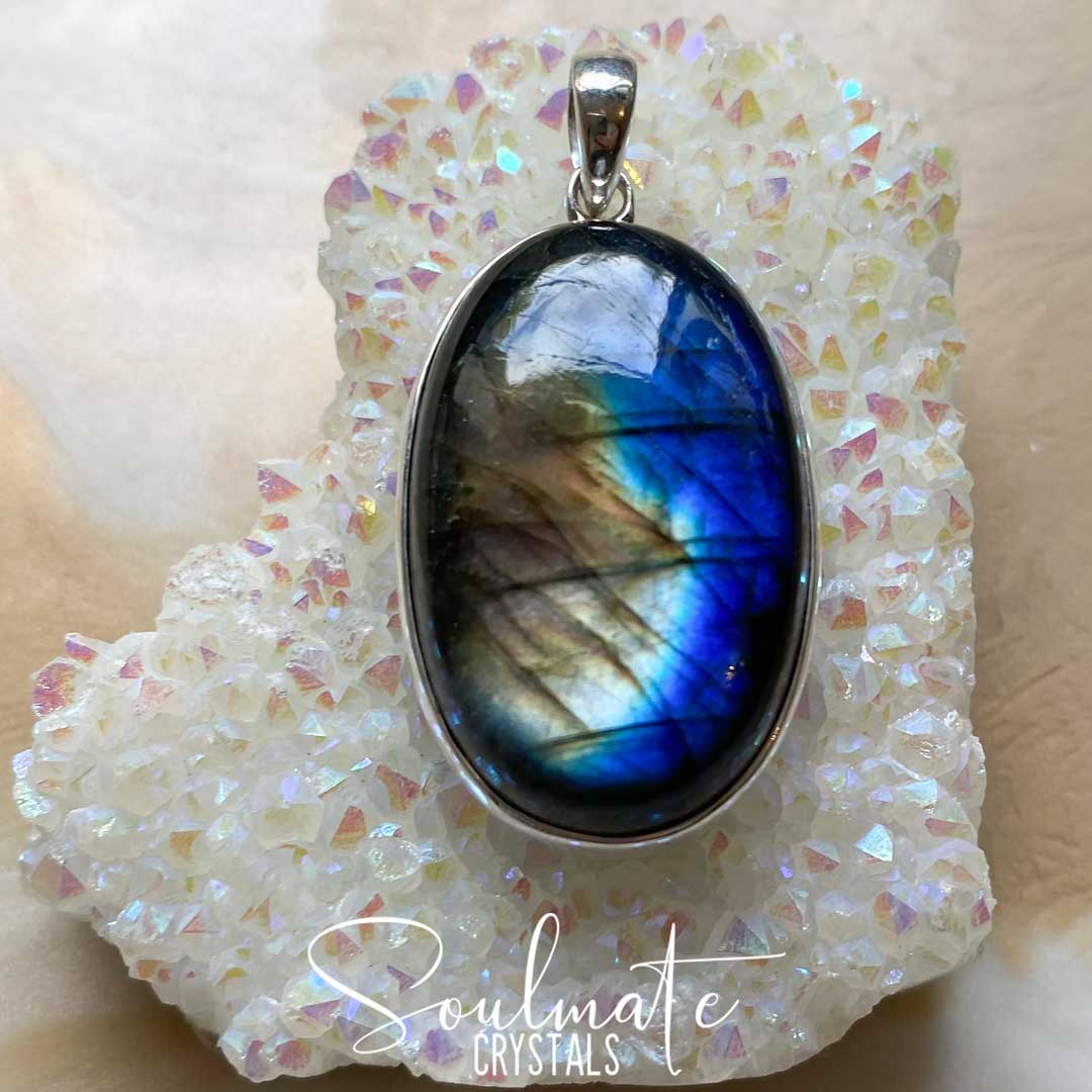 Soulmate Crystals Labradorite Polished Crystal Pendant Oval Sterling Silver, Orange, Blue, Green, Gold, Flashy Crystal for Destiny, Higher Consciousness, Wisdom, Dreaming, Pendant, Jewellery, Jewelry, Wearable Crystal Jewellery.