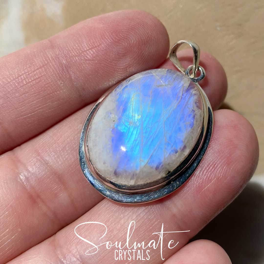 Soulmate Crystals Rainbow Moonstone Polished Crystal Pendant Oval Sterling Silver Grade A, White Crystal with Blue Flash for Divine Feminine, Clarity and Intuition, Pendant, Jewellery, Jewelry, Wearable Crystal Jewellery.
