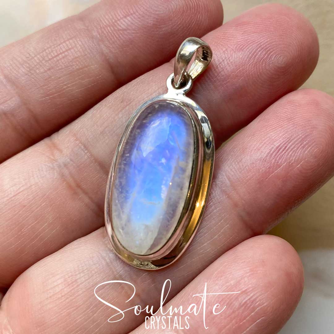 Soulmate Crystals Rainbow Moonstone Polished Crystal Pendant Oval Sterling Silver Grade A, White Crystal with Blue Flash for Divine Feminine, Clarity and Intuition, Pendant, Jewellery, Jewelry, Wearable Crystal Jewellery.