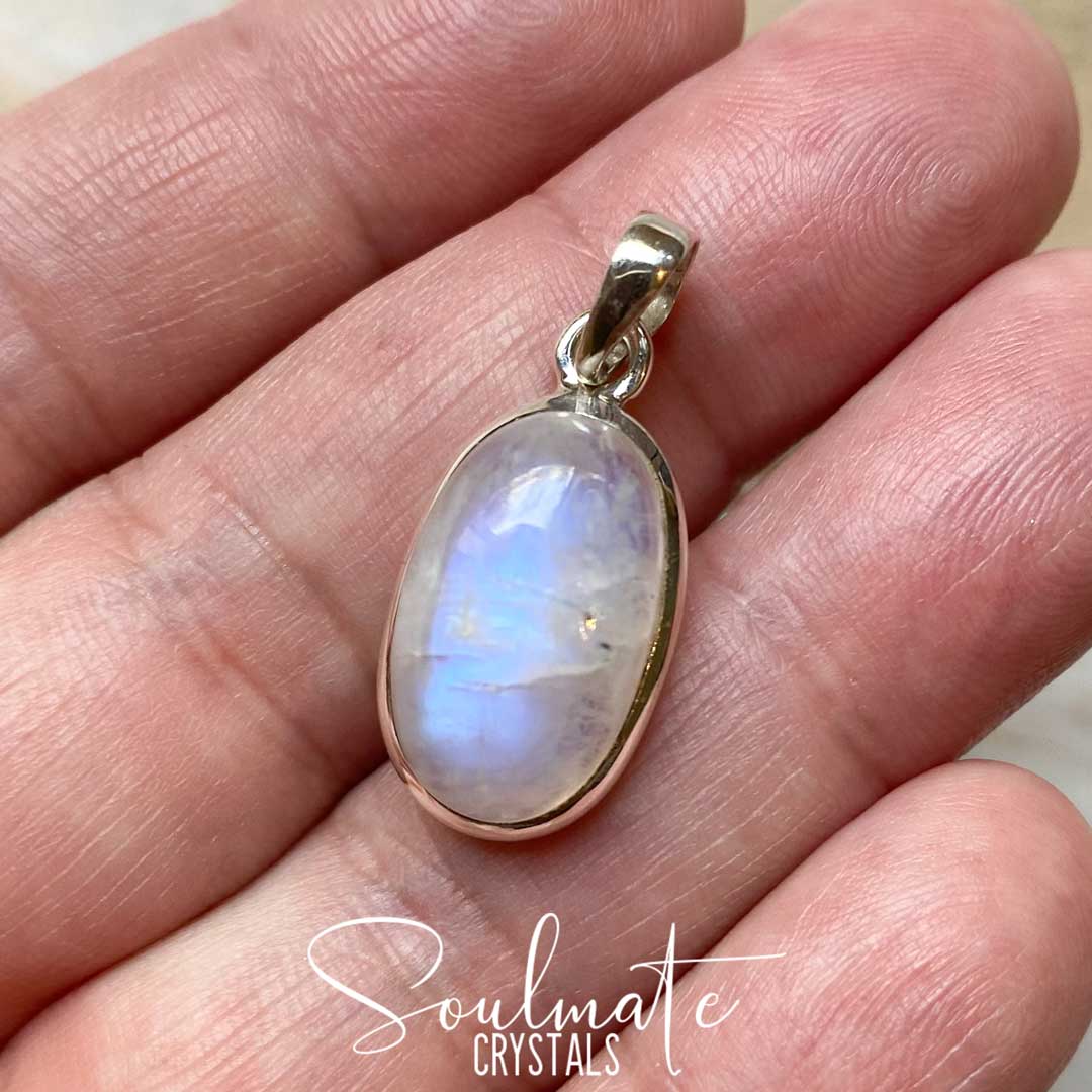 Soulmate Crystals Rainbow Moonstone Polished Crystal Pendant Oval Sterling Silver Grade A, White Crystal with Blue Flash for Divine Feminine, Clarity and Intuition, Pendant, Jewellery, Jewelry, Wearable Crystal Jewellery.