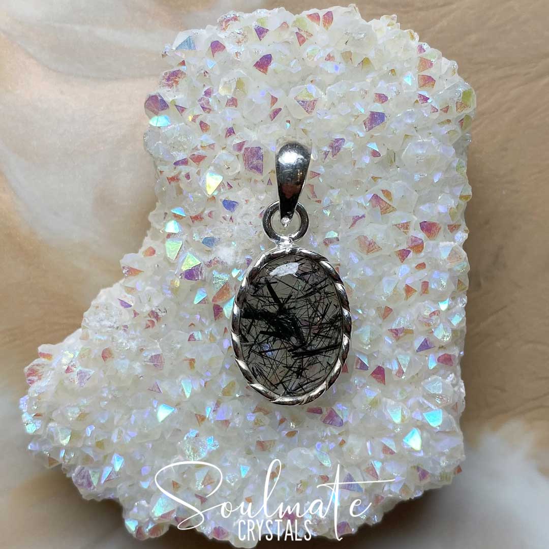 Soulmate Crystals Tourmalinated Quartz Polished Crystal Pendant Oval Sterling Silver, Black Tourmaline in opaque or Clear Quartz Crystal for Balance, Yin Yang, Work-Life Balance, Grounding, Serenity, Pendant, Jewellery, Jewelry, Wearable Crystal Jewellery.